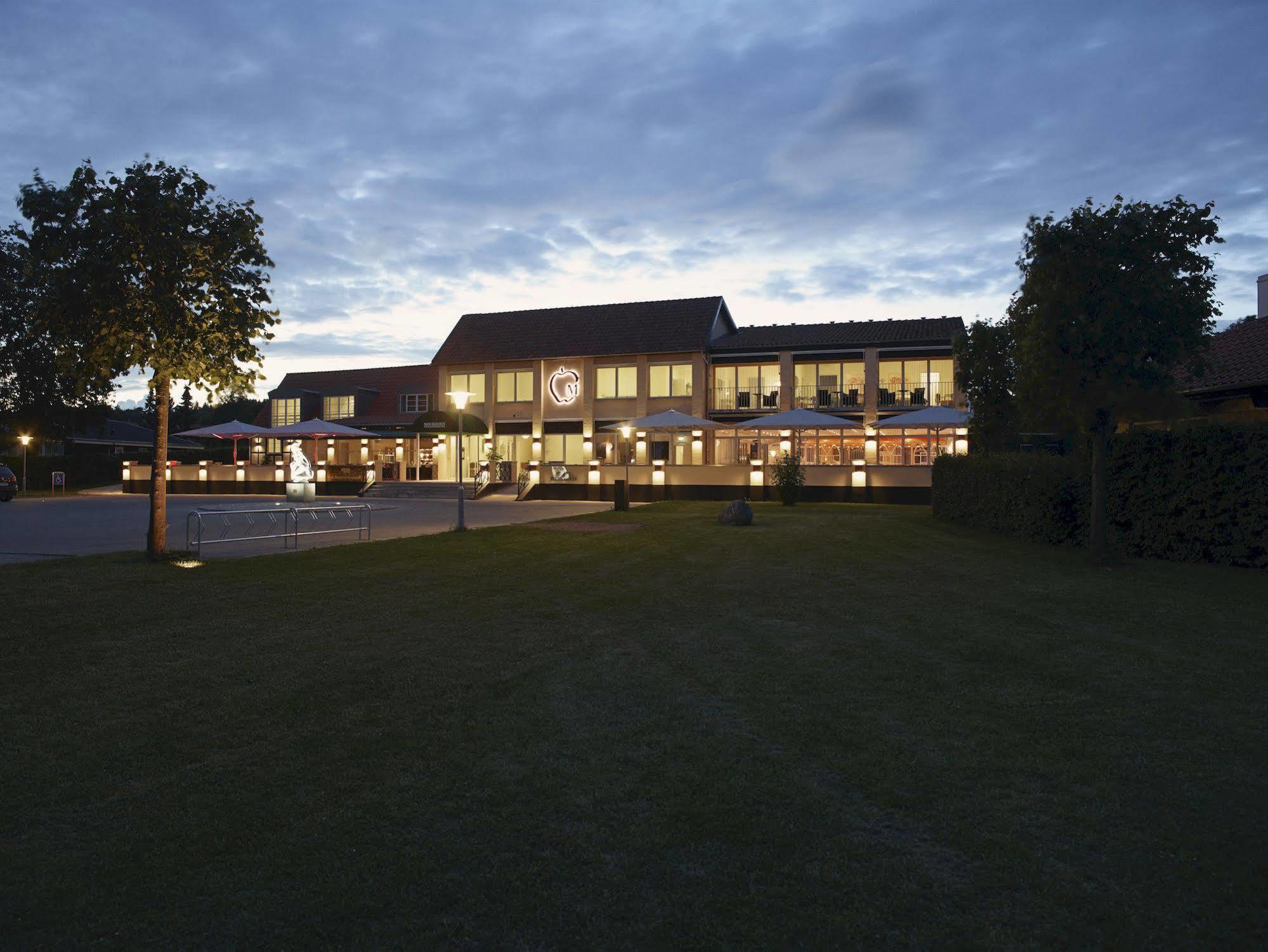Molskroen Strandhotel Ebeltoft Zewnętrze zdjęcie